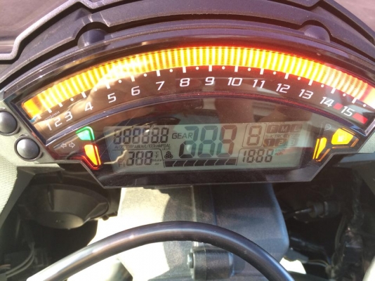 ขายzx10r 2012 รถนำเข้า32 ทะเบียนแท้ พร้อมของแต่ง