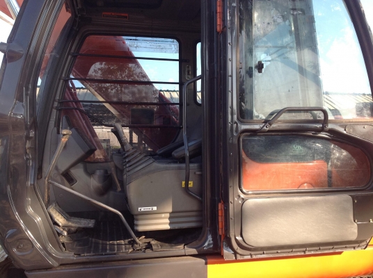 รถขุด HITACHI ZX200