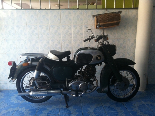 ขายc92 สวยๆเดิมๆ ราคาถูกๆ โครงไม่ผุ มีเอกสาร หน้าทองขาวเดิม เครื่องฟิตมาแล้ว ขี่ดีมากๆ ขาย 39000