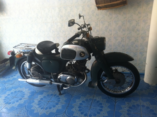 ขายc92 สวยๆเดิมๆ ราคาถูกๆ โครงไม่ผุ มีเอกสาร หน้าทองขาวเดิม เครื่องฟิตมาแล้ว ขี่ดีมากๆ ขาย 39000