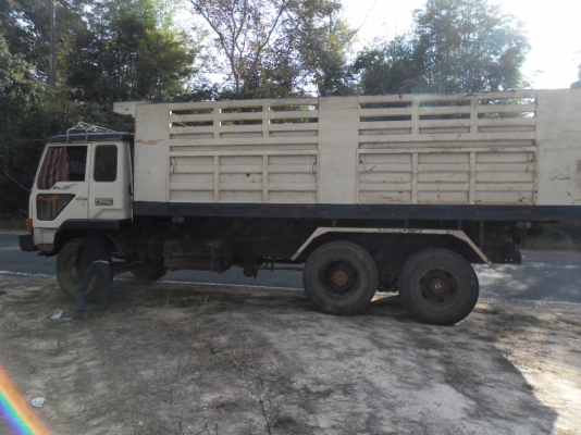 ขายรถบรรทุก MITSUFUSO TURBO TF 6XXX สภาพพร้อมใช้ทะเบียนเต็มแอร์เย็นเครื่องดีคัสซีสวย