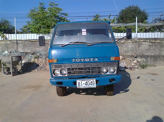 หกล้อ โตโยต้าไดน่า BU30 หนุ่มทางหลวง