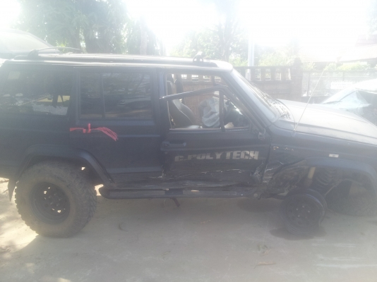 ขายซากรถ Jeep Cherokee 4.0 ปี 97