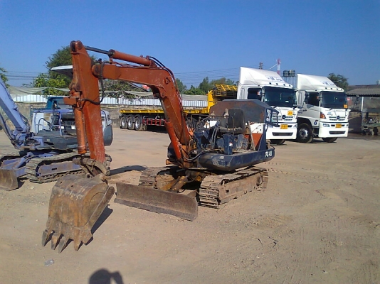 รถขุด KOMATSU PC30-5
