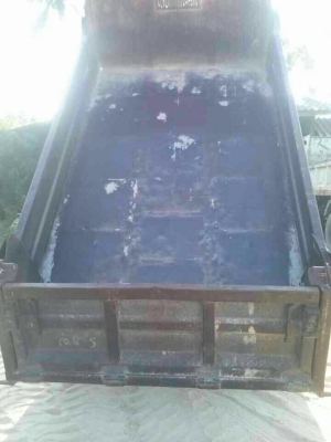 รถอีซูซุ 6 ล้อดั้ม NKR 88 แรงม้า ปี 37  สนใจติดต่อ 081 - 6079515