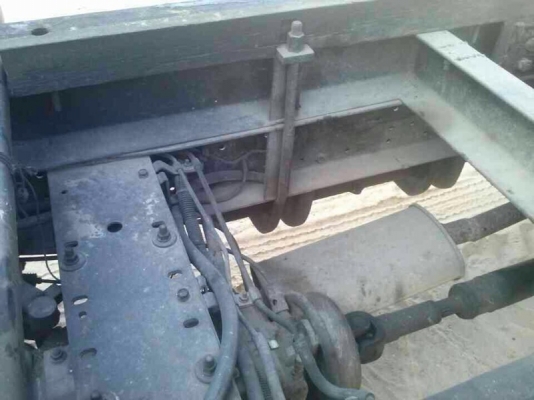 รถอีซูซุ 6 ล้อดั้ม NKR 88 แรงม้า ปี 37  สนใจติดต่อ 081 - 6079515