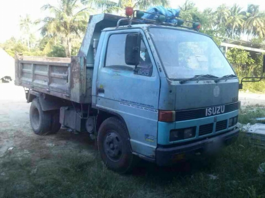 รถอีซูซุ 6 ล้อดั้ม NKR 88 แรงม้า ปี 37  สนใจติดต่อ 081 - 6079515