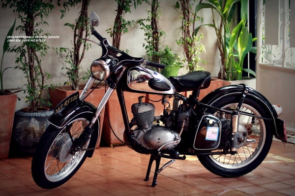 ขาย mz rt 125 เดิมๆทุกอย่าง ไม่เดิมเฉพาะยางใน กับกรองเบนซิน ทะเบียนแท้พร้อมโอน ทะเบียนเต็ม ขายตามสภาพ