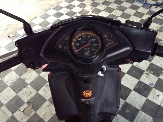 ขาย!!!ฮอนด้าคลิ๊ก ปี50 รถเครื่องดีคับ มีเล่มทะเบียนครบ