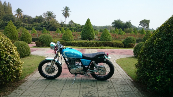 -ขาย sr 400 อินวอย ออกซื่อคนซื้อ เครื่องดีมาก สีใหม่ ยางสวย โซ่สเตอร์ใหม่ เดินเบาเรียบ ของเหลวเปลี่ยนใหม่ สนใจติดต่อ 0914243170+++++++