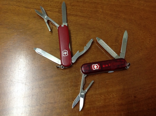 ขาย VICTORINOX 2 ชิ้น