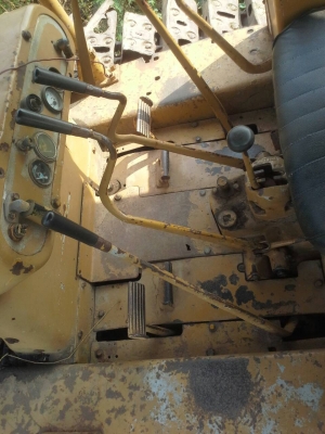ขายรถแทคเตอรืCAT D4D ขายตามสภาพ 230,000.-บาท