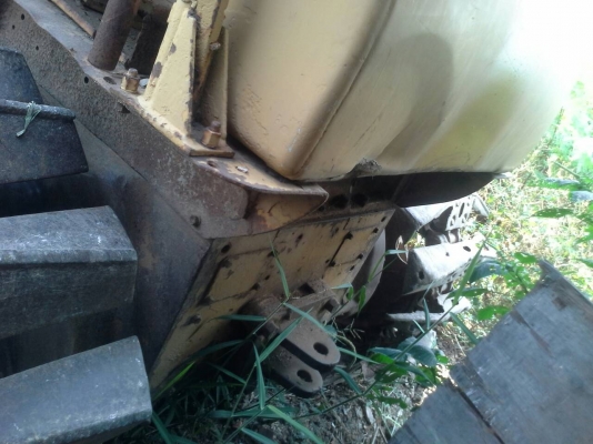 ขายรถแทคเตอรืCAT D4D ขายตามสภาพ 230,000.-บาท