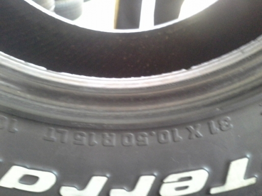 ขายยางBF31/10.5/15 ปี10 ขายยางBF31/10.5/15 ปี10