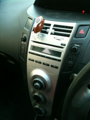 ขาย Toyota Yaris ปี2552 Auto สภาพดีมากเครื่องดีช่วงล่างแน่นๆ เพิ่งต่อภาษีมาและทำประกันชั้น1