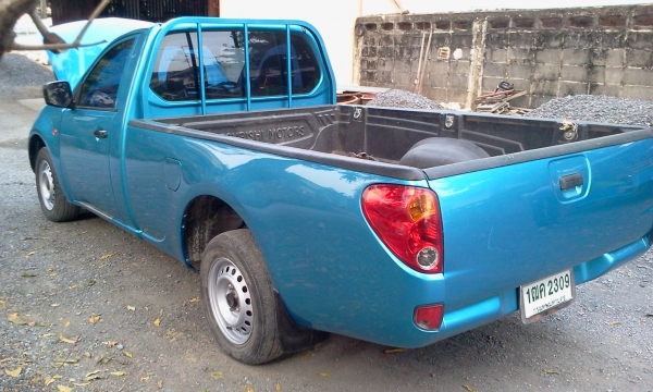 ขายรถกะบะยี่ห้อ MITSUBISHI THITON ปี2007 หัวเดียว เครื่อง2500 สภาพสวย