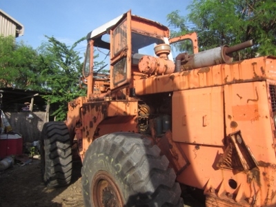 ขาย-รถตักล้อยาง แบบเอวอ่อน เครื่องยนต์ดีเซล 6 สูบ ยี่ห้อ TCM: 75N3 A = ราคา 398,000 บาท