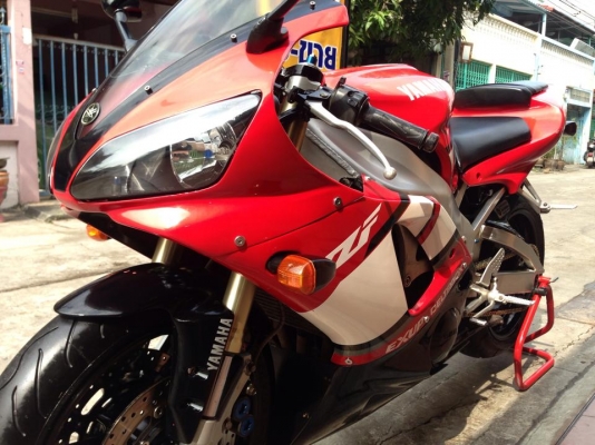ต้ำพระราม2 ขายYAMAHA R1ปี01inv รถพร้อมใช้งาน ระบบไฟติดทุกระบบ สีสวยสด จัดส่ง 24ชม.ทั่วไทยครับ