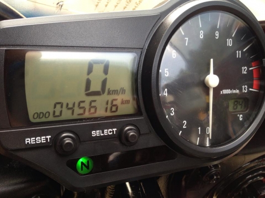 ต้ำพระราม2 ขายYAMAHA R1ปี01inv รถพร้อมใช้งาน ระบบไฟติดทุกระบบ สีสวยสด จัดส่ง 24ชม.ทั่วไทยครับ