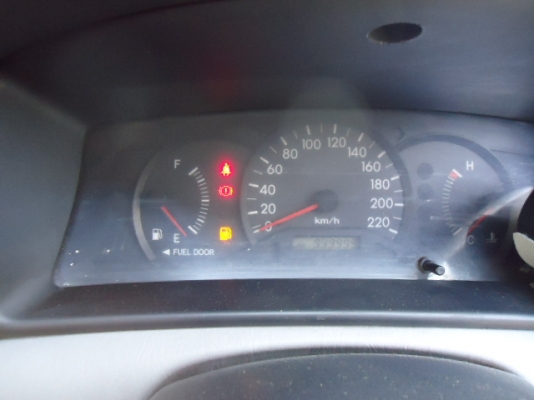 ขายรถTAXI ปลดประจำการ พร้อมเล่มทะเบียนโอน และเอกสารพร้อมโอน ติดแก๊ส CNG แล้ว ฟิตเครื่องใหม่ เครื่องเงียบมาก นิ่งมาก พร้อมใช้ นำมาจดทะเบียนเป็นรถส่วนบุคคลได้เลยครับ ช่วงล่างปรับปรุงแล้วแน่นๆบึ๊กๆๆ ครับ  ขายราคา 97,000.- ครับ รถอยู่กรุงเทพครับ ผมรับประกันเร