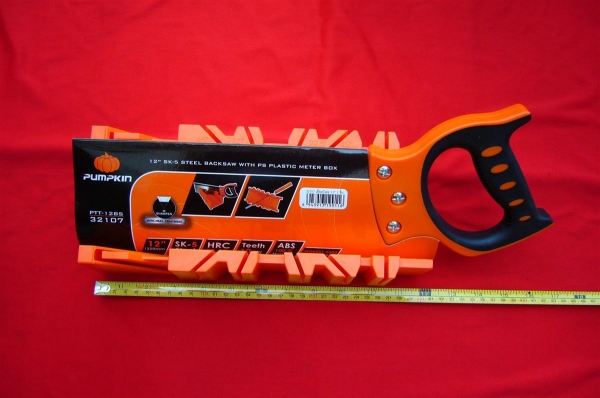 เลื่อยพร้อมถาดองศา