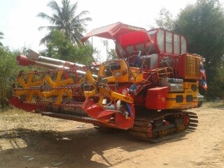 ศักดิ์พัฒนา KM50 โซ่d2 เครื่องอีซูซุ6HH1 210เทอร์โบ ตัวเดิน12 ปั้ม23 ราคาต่อรองใด้ครับ