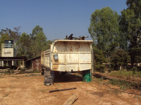 ขายกระบะดั้มสิบล้อถอดจากMITSUBISHI FN527MAพร้อมอุปกรณ์