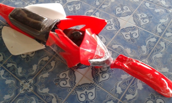 ยกชุด เปลือก ถัง เบาะ ท่อ 4 จังหวะ