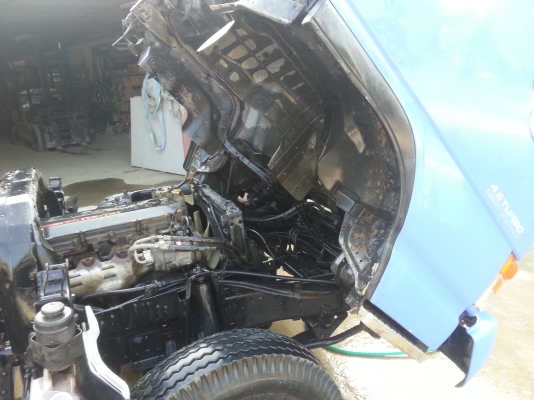 ขายรถ ISUZU NPR 135 แรง