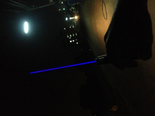 จำหน่ายเลเซอร์สีน้ำเงิน แรงสุด จุดไม้ขีดติด มีจำนวนจำกัด