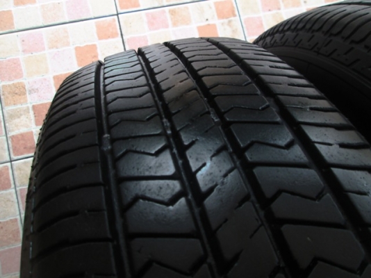 ขายยาง DUNLOP 205-65-15 ปี2812 ดอกเต็ม (1ชุด)