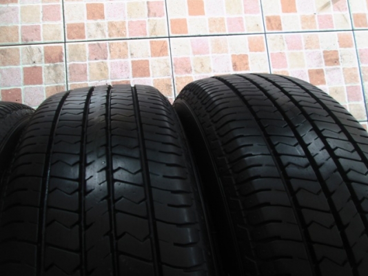 ขายยาง DUNLOP 205-65-15 ปี2812 ดอกเต็ม (1ชุด)