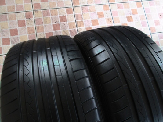 ขายยาง DUNLOP (GERMANY) 235-40-18 ปี11 ดอกเต็ม (1คู่)