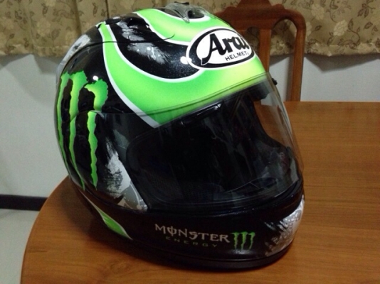 ขายหมวก Arai สภาพสวยในราคา 15,000 บาทสามารถติดต่อได้ 0896865442 สุเชษฐ์