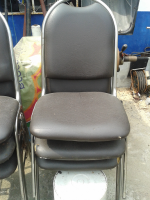 ขายเก้าอี้เหล็กมือสอง 180 บาท