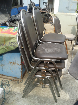 ขายเก้าอี้เหล็กมือสอง 180 บาท