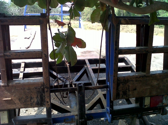 ขายพื้นเทเลอร์หางพับไฮโดริค เหล็กพับหนา 6มิล ใส่6ล้อได้สบาย สภพสวยพร้อมใช้ ราคาต่อรองได้ ติดต่อได้ที่คณอ๊อฟ พิจิตร 086-737-9991