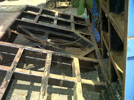 ขายพื้นเทเลอร์หางพับไฮโดริค เหล็กพับหนา 6มิล ใส่6ล้อได้สบาย สภพสวยพร้อมใช้ ราคาต่อรองได้ ติดต่อได้ที่คณอ๊อฟ พิจิตร 086-737-9991