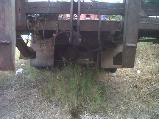 ขายเทเลอร์หางพับไอโดริค ISUZU10ล้อ1เพลาสภาพสวยพร้อมใช้ ราคาต่อรองได้ ติดต่อได้ที่คุณอ๊อฟ พิจิตร 086-737-9991