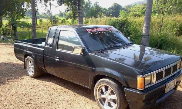 Nissan Big M วางเครื่อง 1J LPG เครื่องเสียง 12 นิ้ว 1 คู่ Dts กลาง 6 นิ้ว 14 ตัว Dts แหลม 14 ตัว พาวเวอร์ 4 ตัว คุ้มสุด ๆ