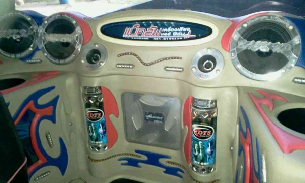 Nissan Big M วางเครื่อง 1J LPG เครื่องเสียง 12 นิ้ว 1 คู่ Dts กลาง 6 นิ้ว 14 ตัว Dts แหลม 14 ตัว พาวเวอร์ 4 ตัว คุ้มสุด ๆ Nissan Big M วางเครื่อง 1J LPG เครื่องเสียง 12 นิ้ว 1 คู่ Dts กลาง 6 นิ้ว 14 ตัว Dts แหลม 14 ตัว พาวเวอร์ 4 ตัว คุ้มสุด ๆ