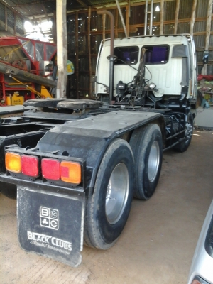 ขายรถหัวลาก 2 เพลา 3M เครื่อง 240 พร้อมหางลาก รถพ้อมใช้งาน ยางเลเดี้ยนใหม่ 10 เส้น เครื่องดี เกีร์ยดี เฟืองท้ายดี คัซซีสวย เดิมๆรถไม่ได้ใช้งานลองขับได้ สนใจติดต่อ 086-2465-934