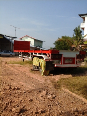 ขายรถหัวลาก 2 เพลา 3M เครื่อง 240 พร้อมหางลาก รถพ้อมใช้งาน ยางเลเดี้ยนใหม่ 10 เส้น เครื่องดี เกีร์ยดี เฟืองท้ายดี คัซซีสวย เดิมๆรถไม่ได้ใช้งานลองขับได้ สนใจติดต่อ 086-2465-934