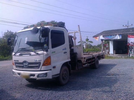 รถฮีโน่ 6 ล้อ ติดเฮี๊ยบ 175 แรงม้า. ปี 53  สนใจติดต่อ 081 - 6079515