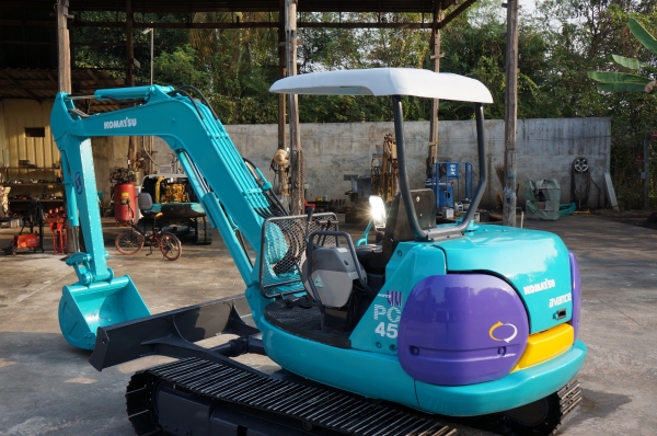 ขายรถขุด KOMUTSU  PC45R-8 เก่านอก