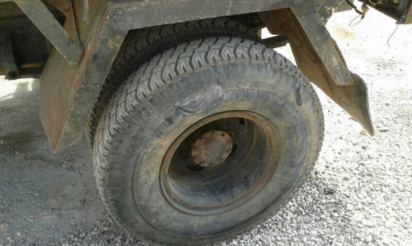 รถมิตซู 6 ล้อดั้ม 115 แรงม้า. / รถมิตซู 6 ล้อ ท้ายลาด 115 แรงม้า. ( มีขายคู่. )  สนใจติดต่อ 081 - 6079515