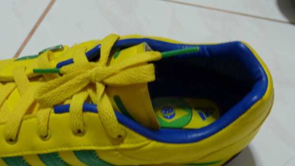 ขายรองเท้า Adidas ของสะสม ฟุตบอลโลก