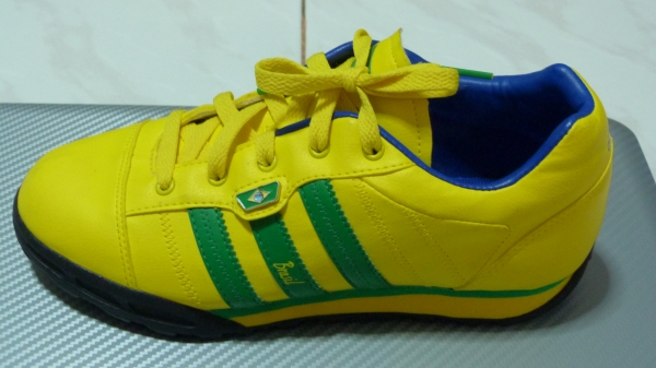 ขายรองเท้า Adidas ของสะสม ฟุตบอลโลก