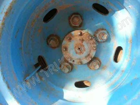 รถบรรทุก 6 ล้อ ยี่ห้อ TOYOTA 145 แรงม้า