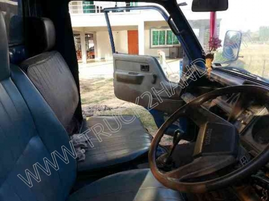 รถบรรทุก 6 ล้อ ยี่ห้อ TOYOTA 145 แรงม้า